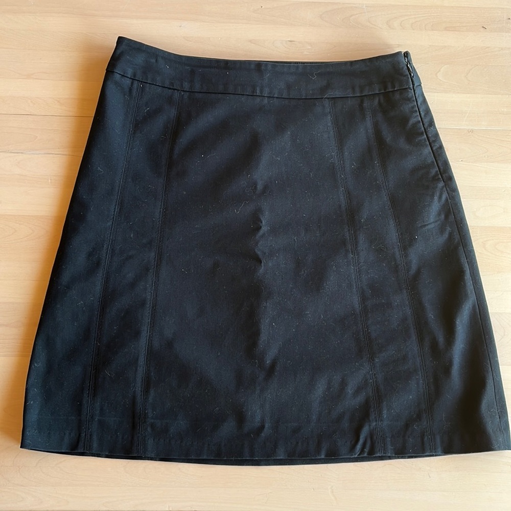 White House Black Market WHBM Black Classic A-line Skirt Size 8
